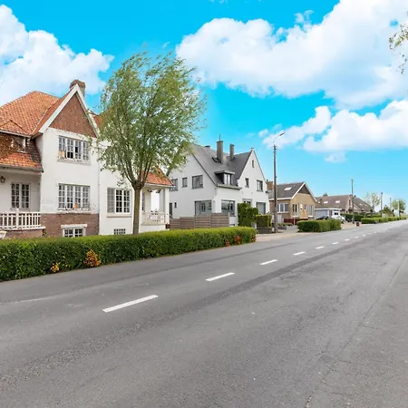 Modern W Private Yard, Cleaning Included * Middelkerke