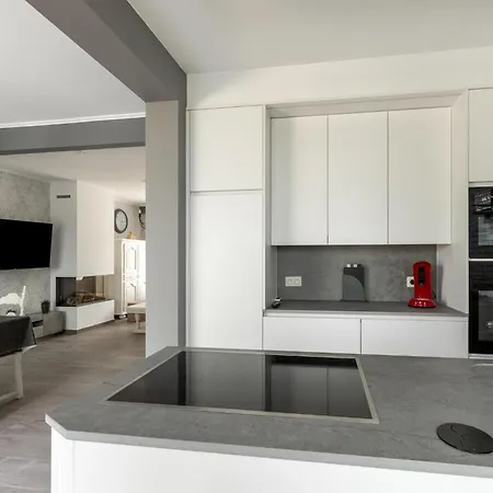 Modern W Private Yard, Cleaning Included Middelkerke