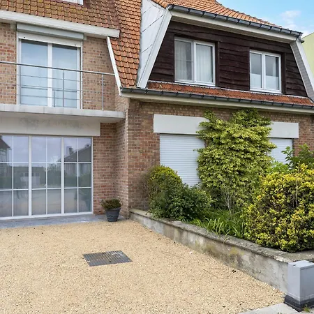 Modern W Private Yard, Cleaning Included Villa *
