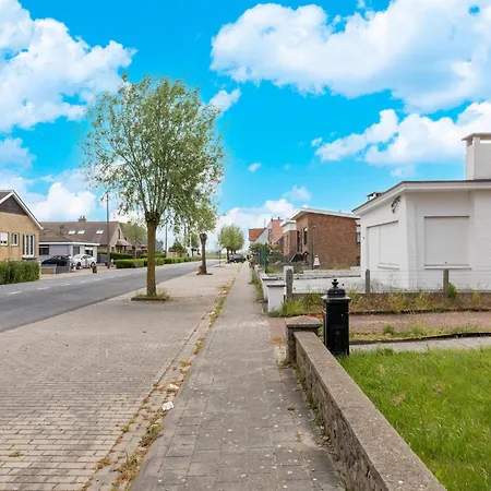 Modern W Private Yard, Cleaning Included Villa *